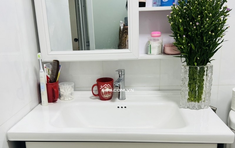 Bán gấp căn hộ 2PN - chung cư - Nhà ở dịch vụ đa năng Sen Hồng